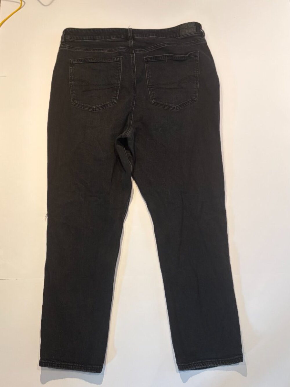 American Eagle Strigid Black Distressed Straight Jeans Women's 14 Short - Picture 2 of 6